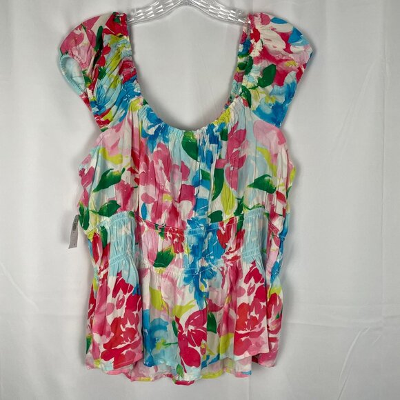 Old Navy Floral Summer Top with Cap Sleeves - Picture 4 of 8